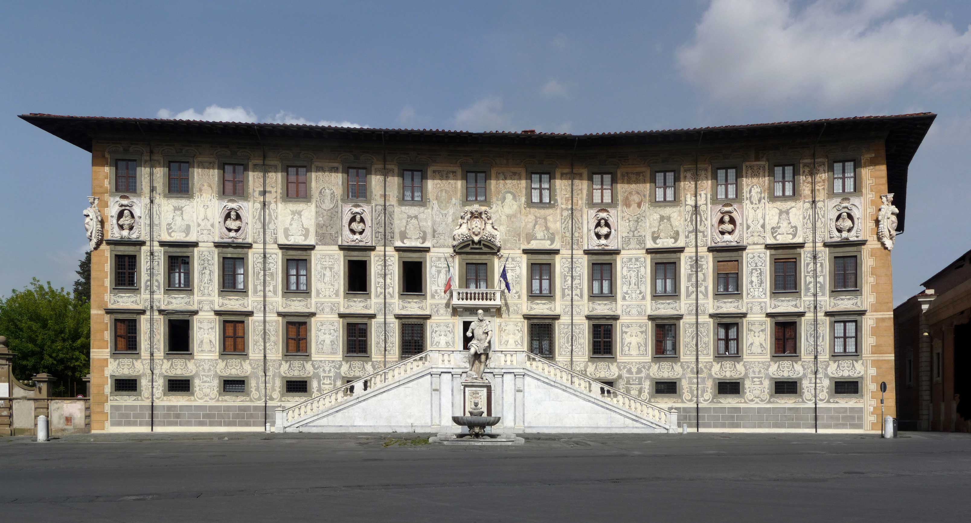 palazzo carovana pisa